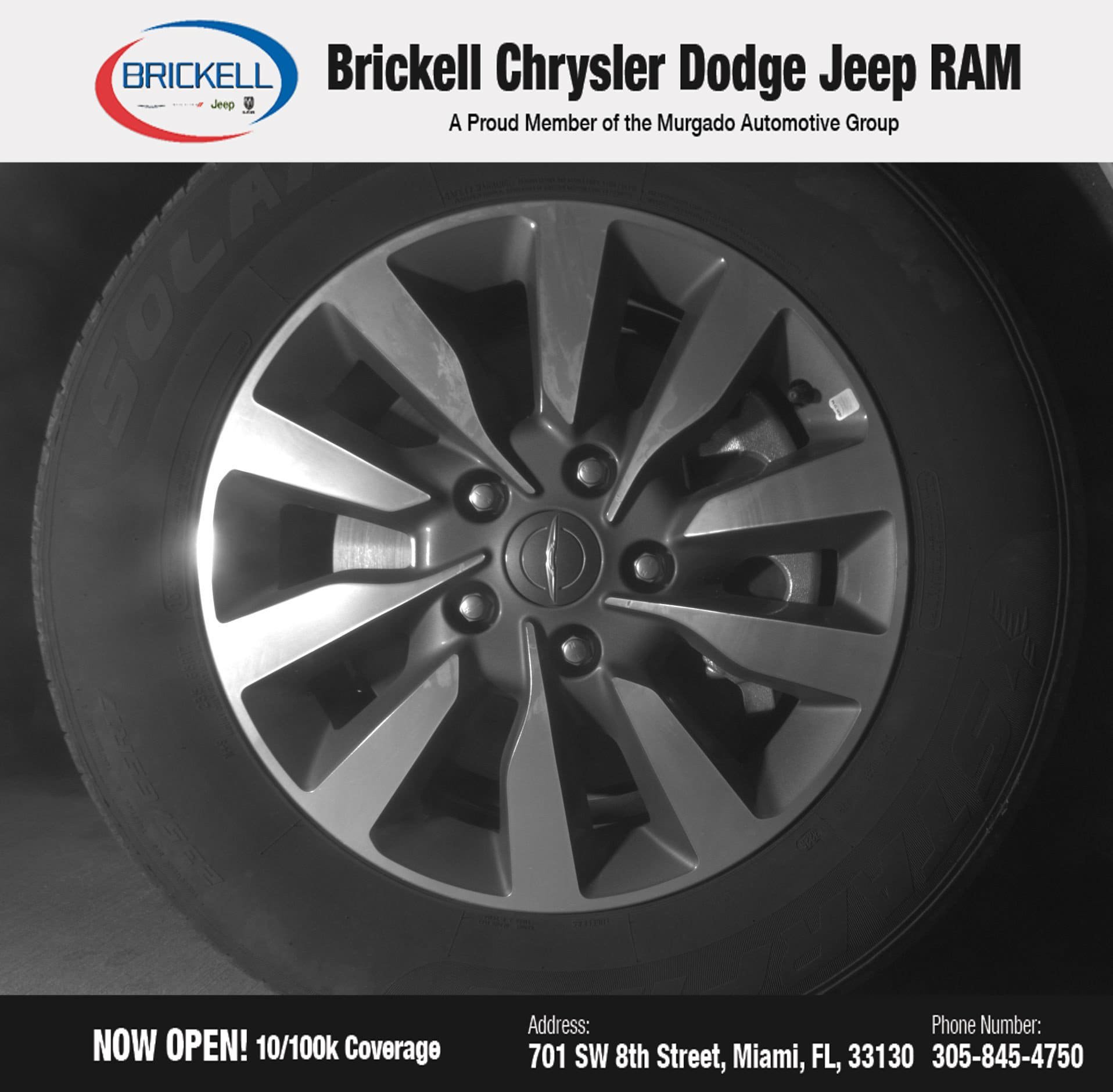 Used 2024 Chrysler Pacifica Limited FWD image 10