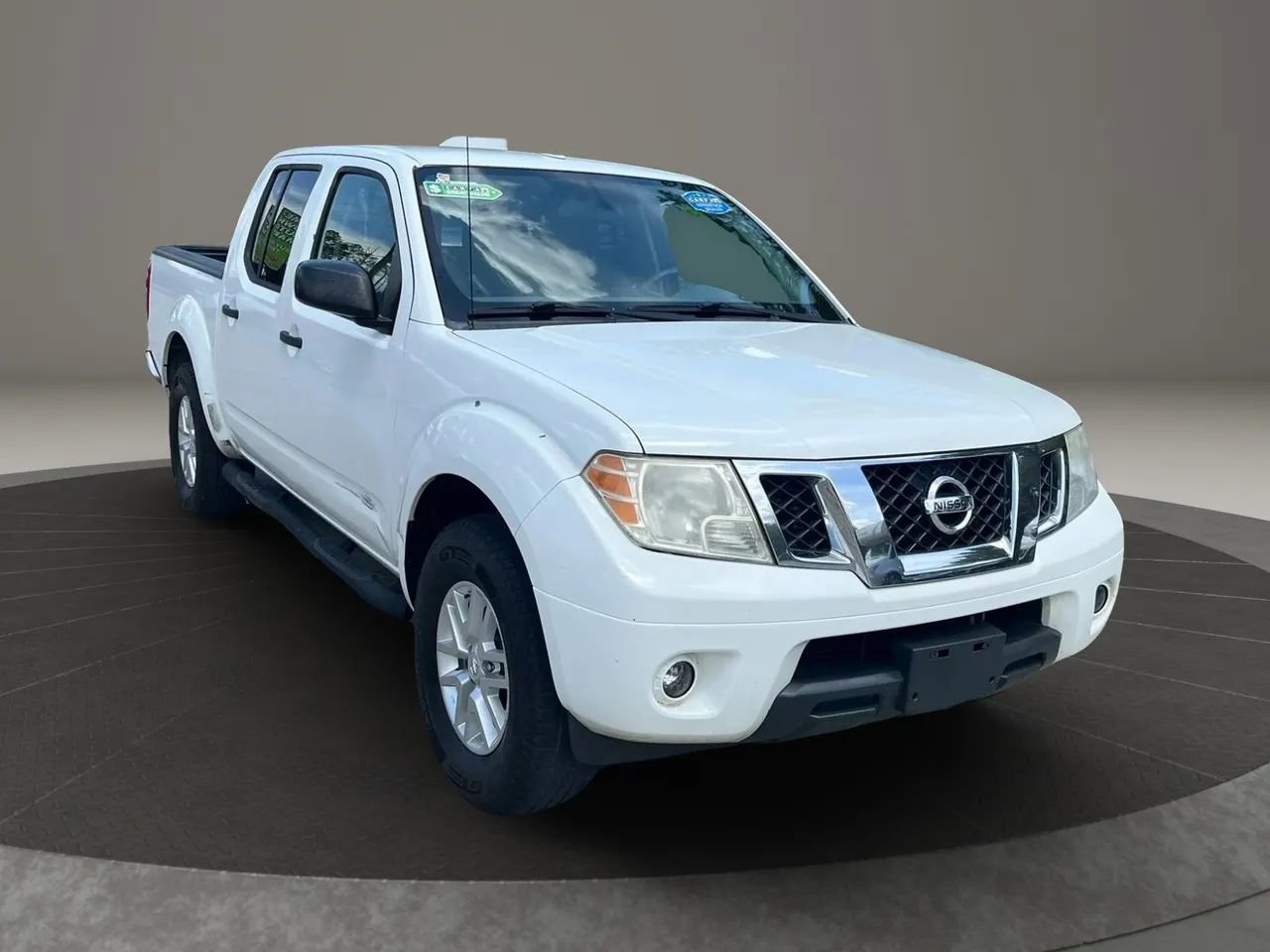 Used 2017 Nissan Frontier SV AWD/4WD image 1
