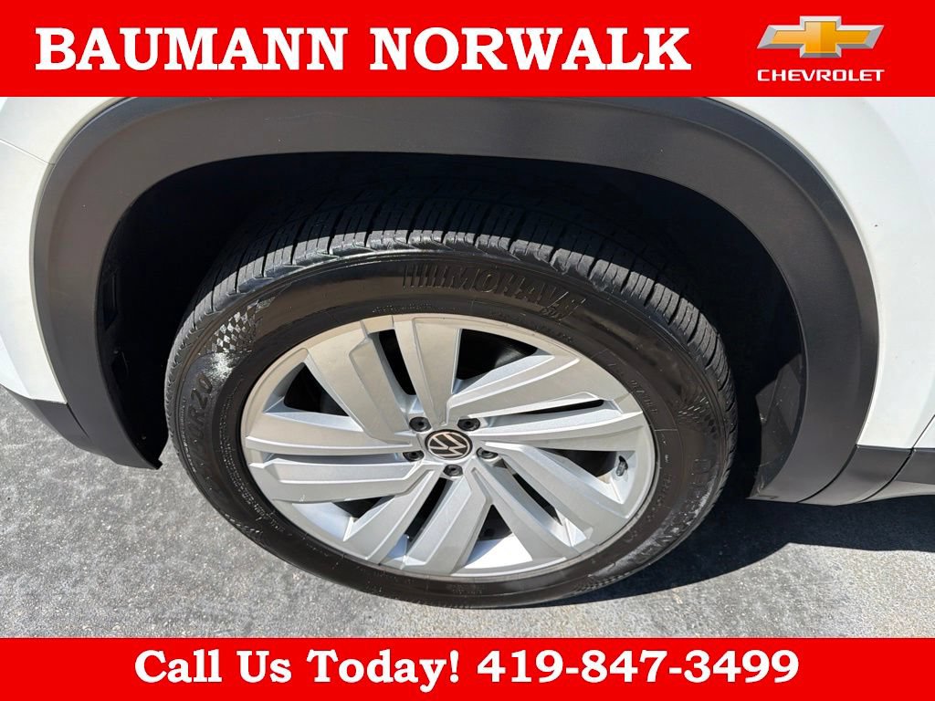 Used 2021 Volkswagen Atlas Cross Sport SE FWD image 12