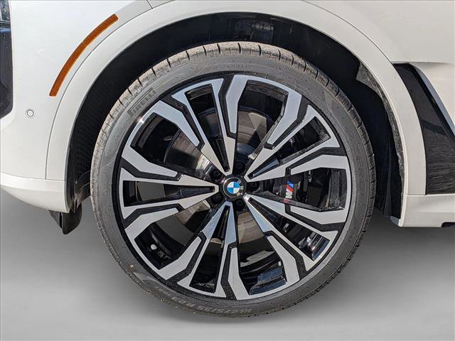 New 2026 BMW X7 M60i image 10