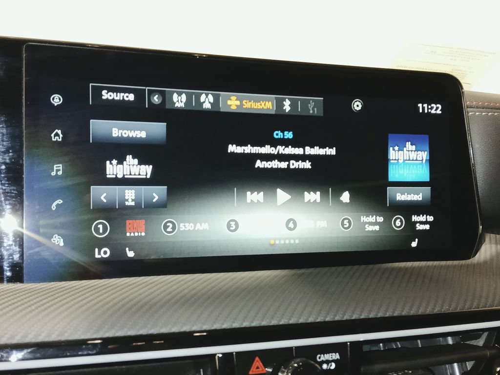 Used 2025 Nissan Kicks SR w/ SR Premium Package AWD/4WD image 22