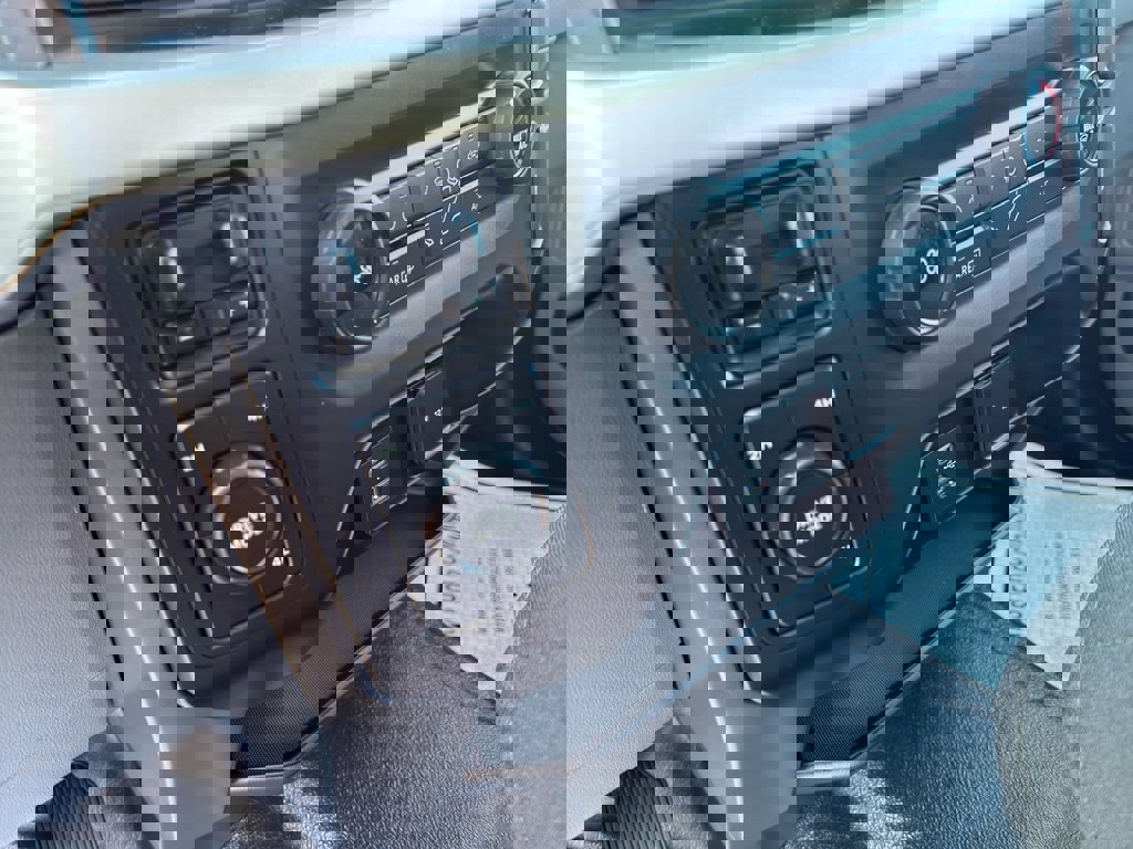 Used 2021 Ford F150 XLT image 14