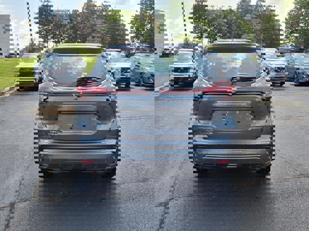 New 2025 Nissan Kicks Play S image 4