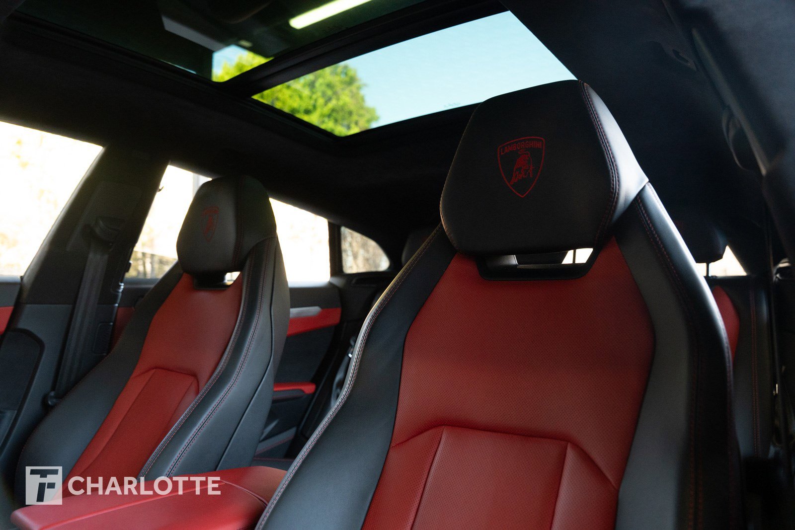 Used 2021 Lamborghini Urus image 18