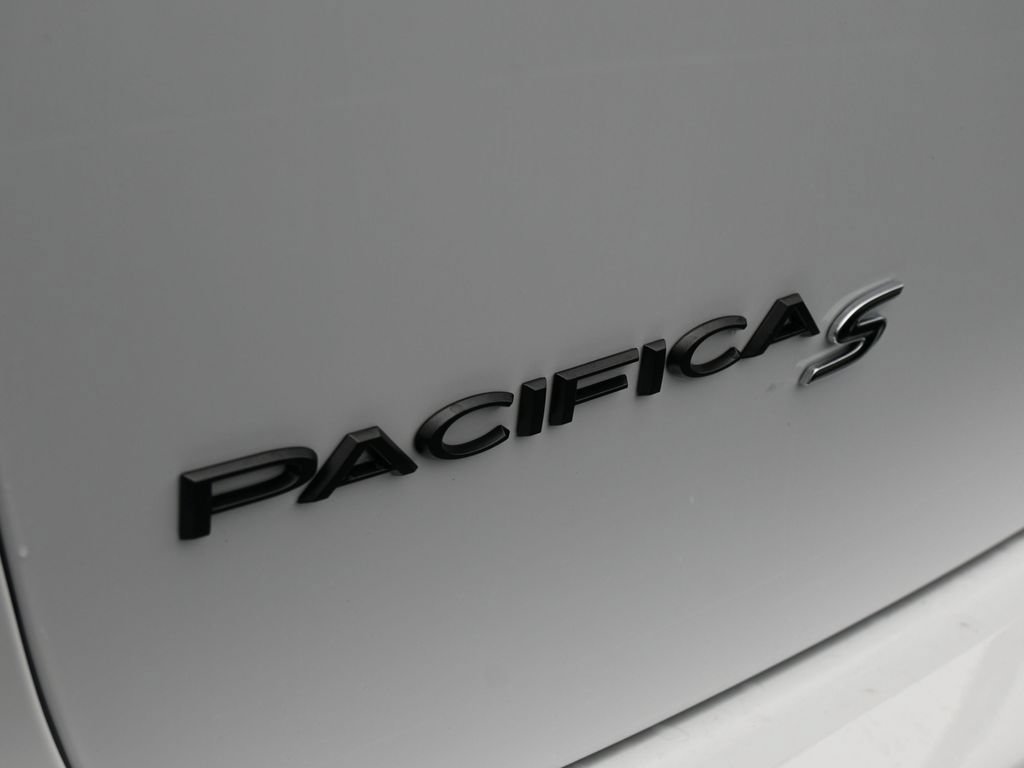 New 2026 Chrysler Pacifica Select w/ S Appearance Package FWD image 32