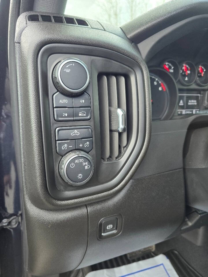 Used 2022 Chevrolet Silverado 1500 Custom AWD/4WD image 13