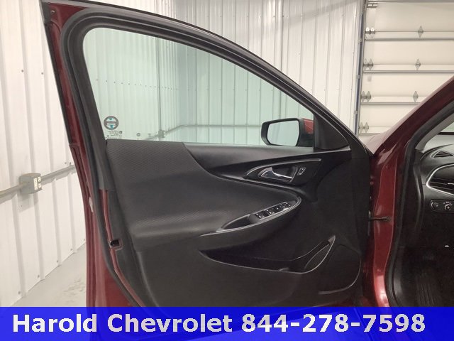 Used 2019 Chevrolet Malibu LT image 14
