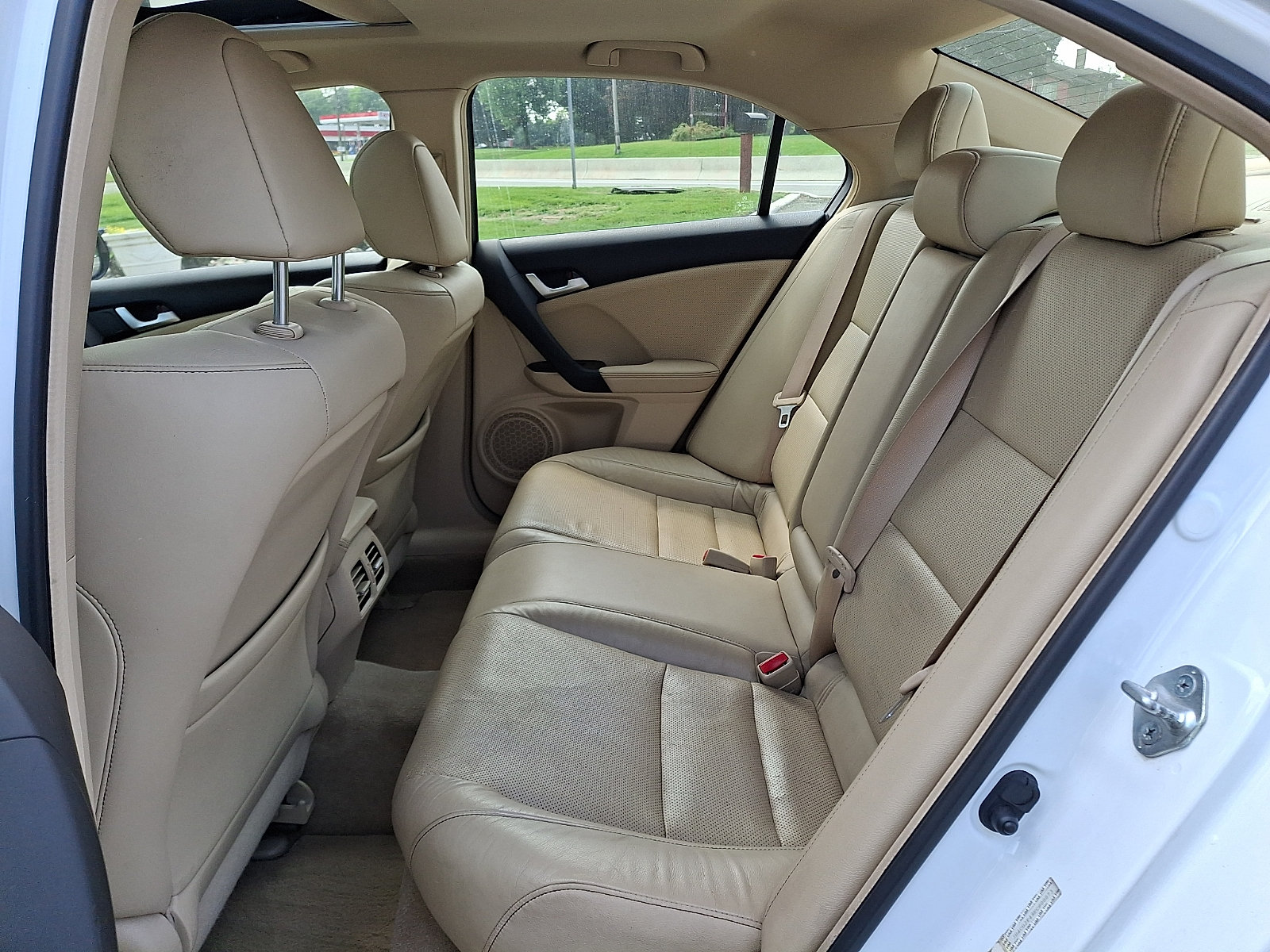Used 2014 Acura TSX Sedan FWD image 10