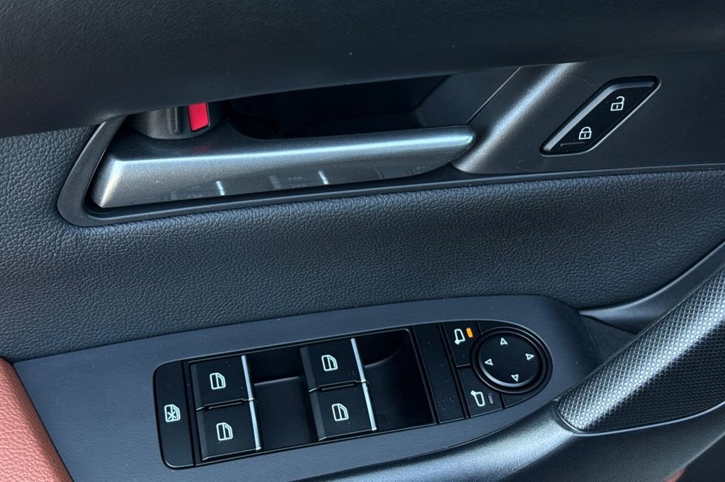 Used 2024 MAZDA CX-50 AWD 2.5 Turbo w/ Cargo Package image 12