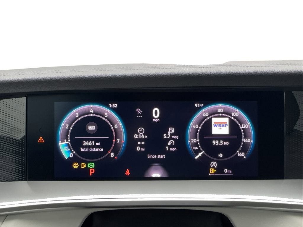 Used 2025 Volkswagen Tiguan SE w/ Panoramic Sunroof Package FWD image 38