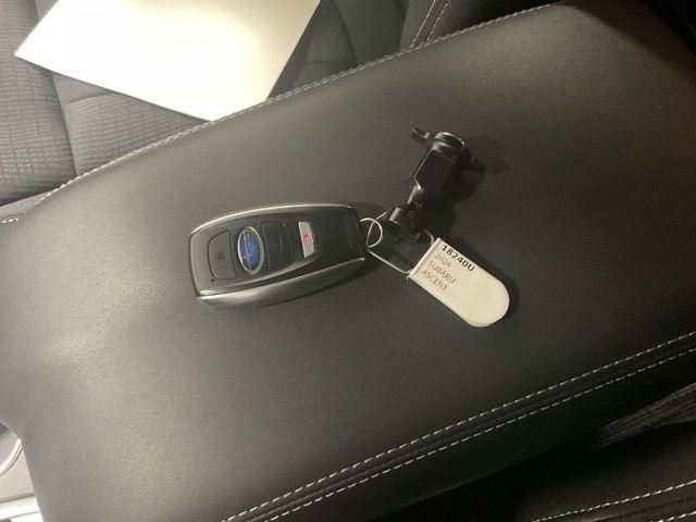 Used 2024 Subaru Ascent Premium w/ Convenience Package image 22