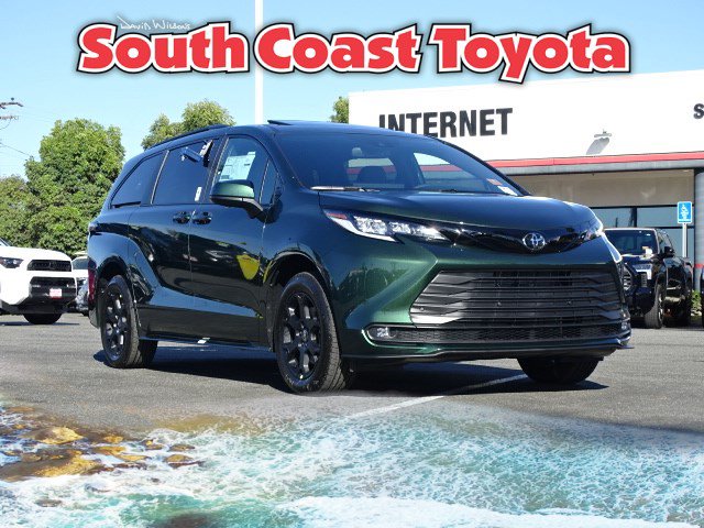 New 2026 Toyota Sienna XLE Woodland Edition