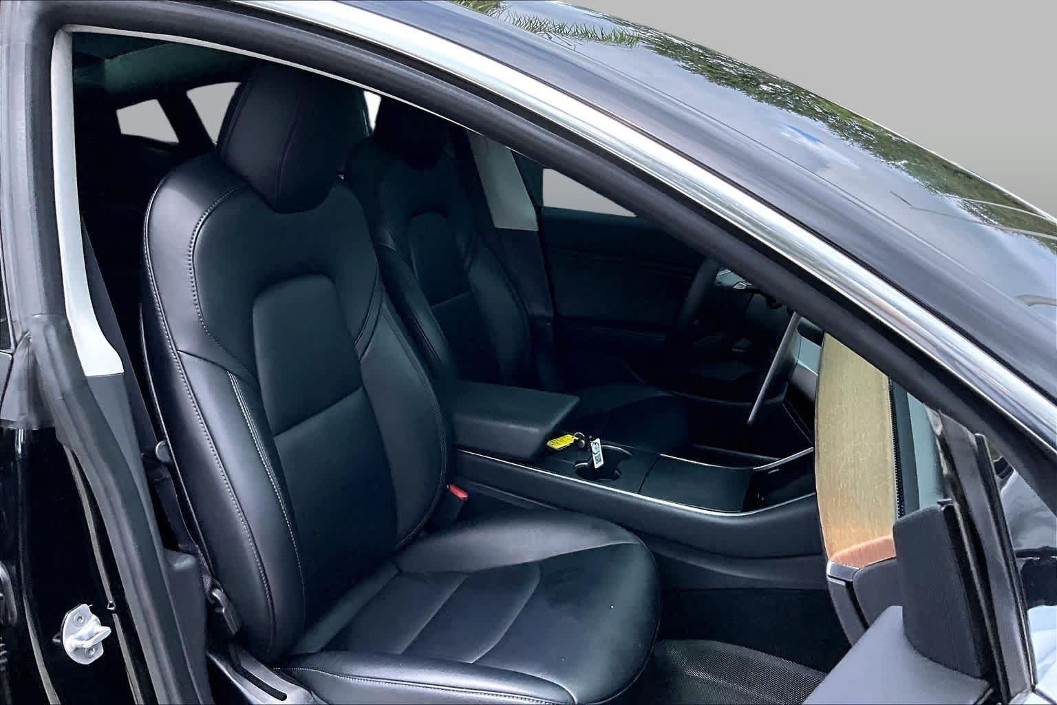 Used 2019 Tesla Model 3 Long Range RWD image 8