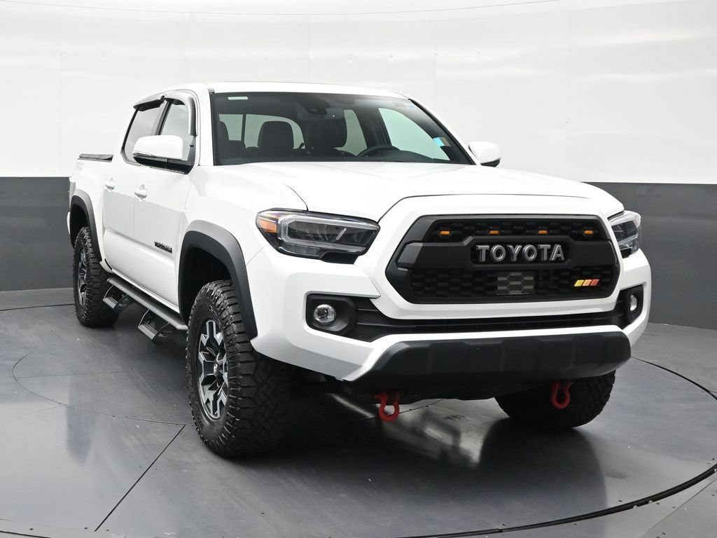 Used 2023 Toyota Tacoma TRD Off-Road w/ TRD Premium Off Road Package RWD image 7