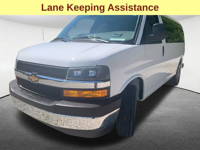 Used 2025 Chevrolet Express 2500 LT w/ LT Preferred Equipment Group RWD image 5