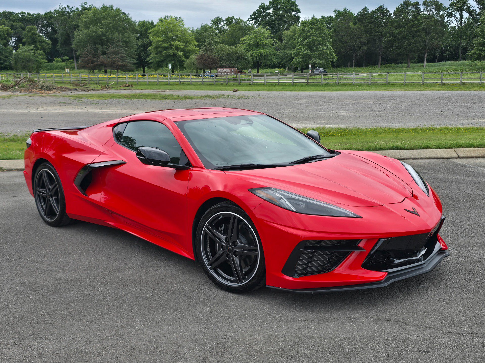 Used 2024 Chevrolet Corvette Stingray Coupe w/ Battery Protection Package RWD image 1