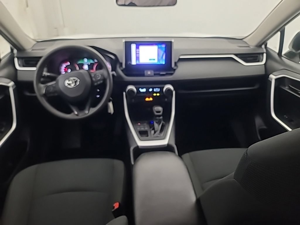 Used 2025 Toyota RAV4 LE AWD/4WD image 21