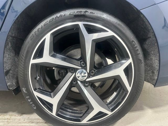 Used 2022 Volkswagen Passat 2.0T R-Line image 22