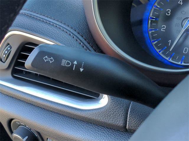 Certified 2020 Chrysler Pacifica Limited FWD image 29