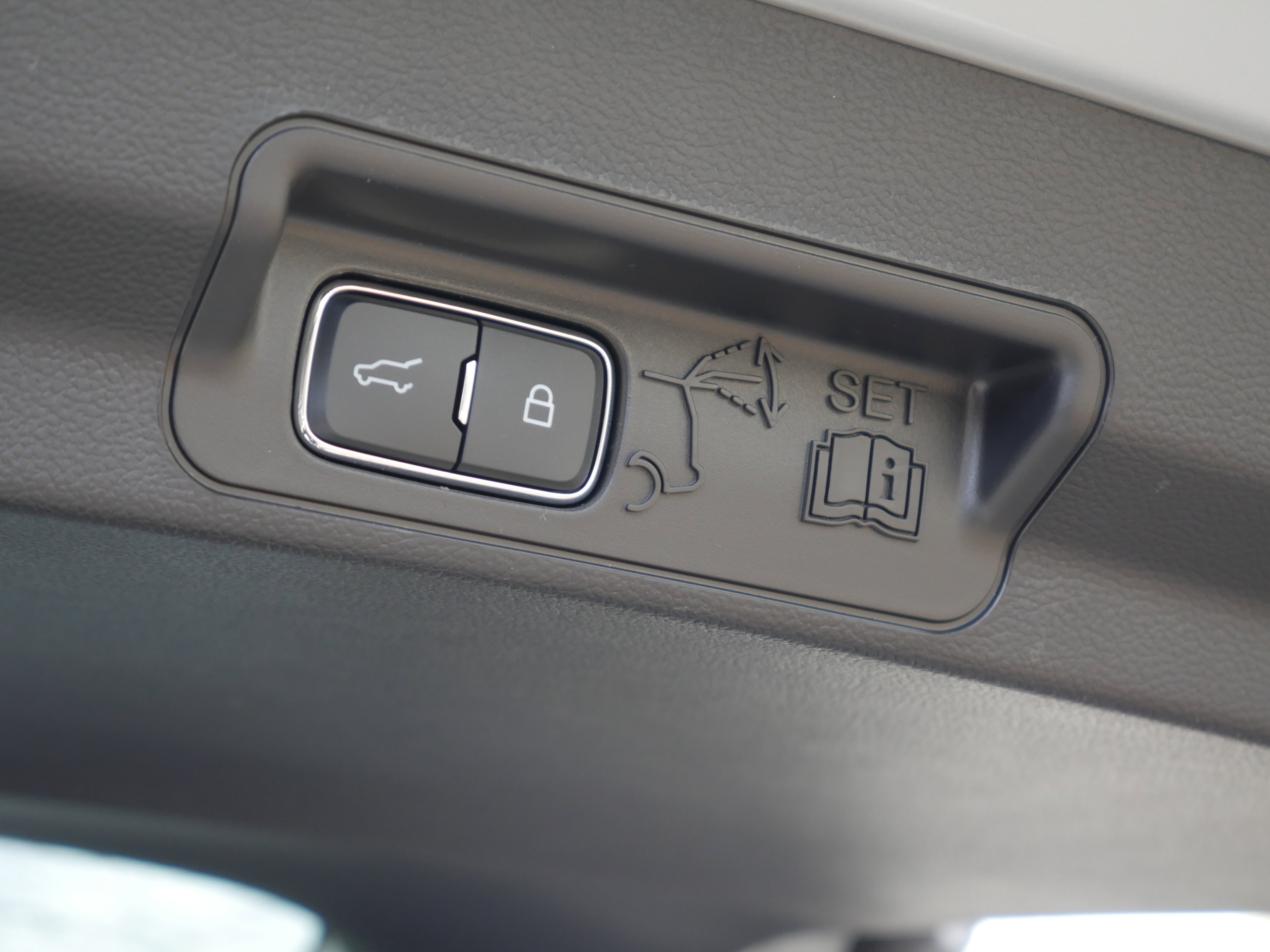 New 2026 Ford Explorer ST w/ Sun And Sound Package image 29