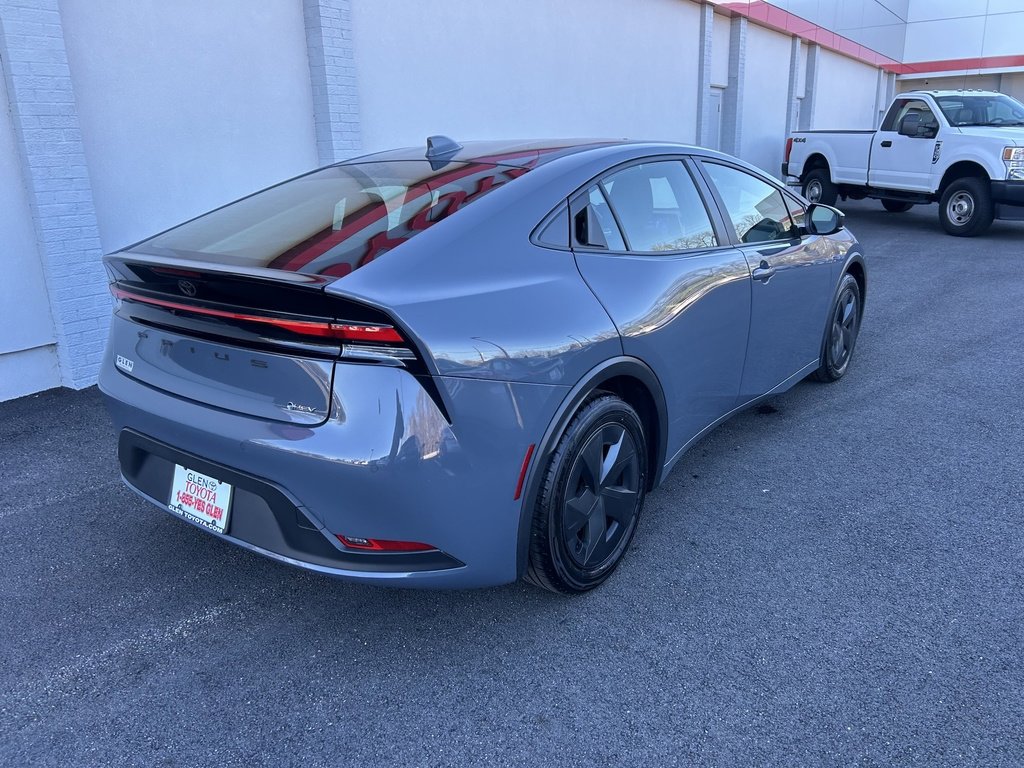 Used 2024 Toyota Prius LE image 5