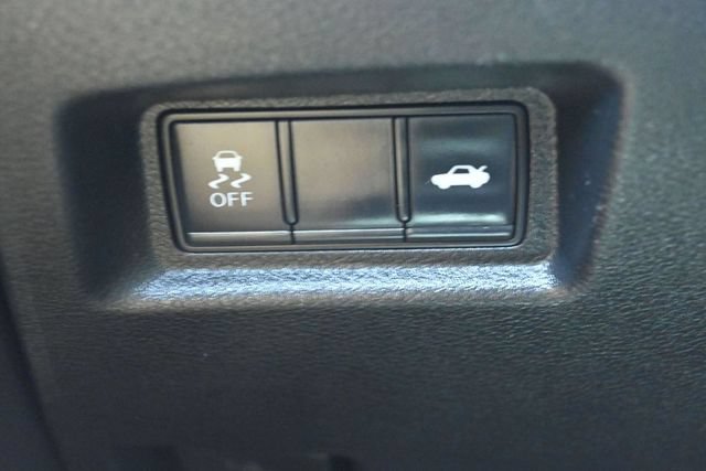 Used 2019 INFINITI Q50 Luxe RWD image 25