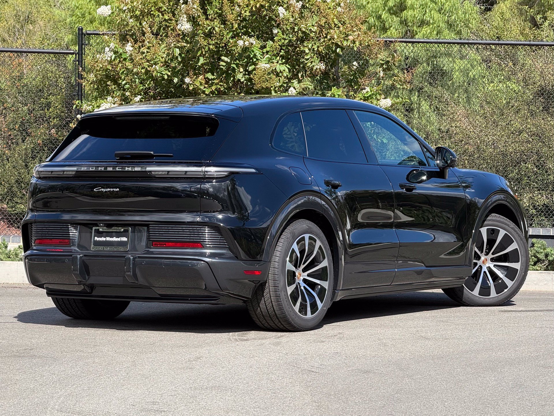 New 2026 Porsche Cayenne Electric AWD/4WD image 7