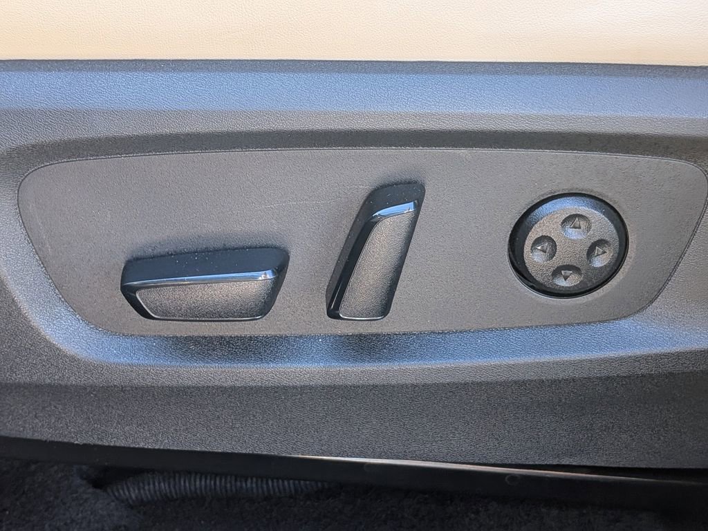 Used 2025 INFINITI QX60 Luxe image 21