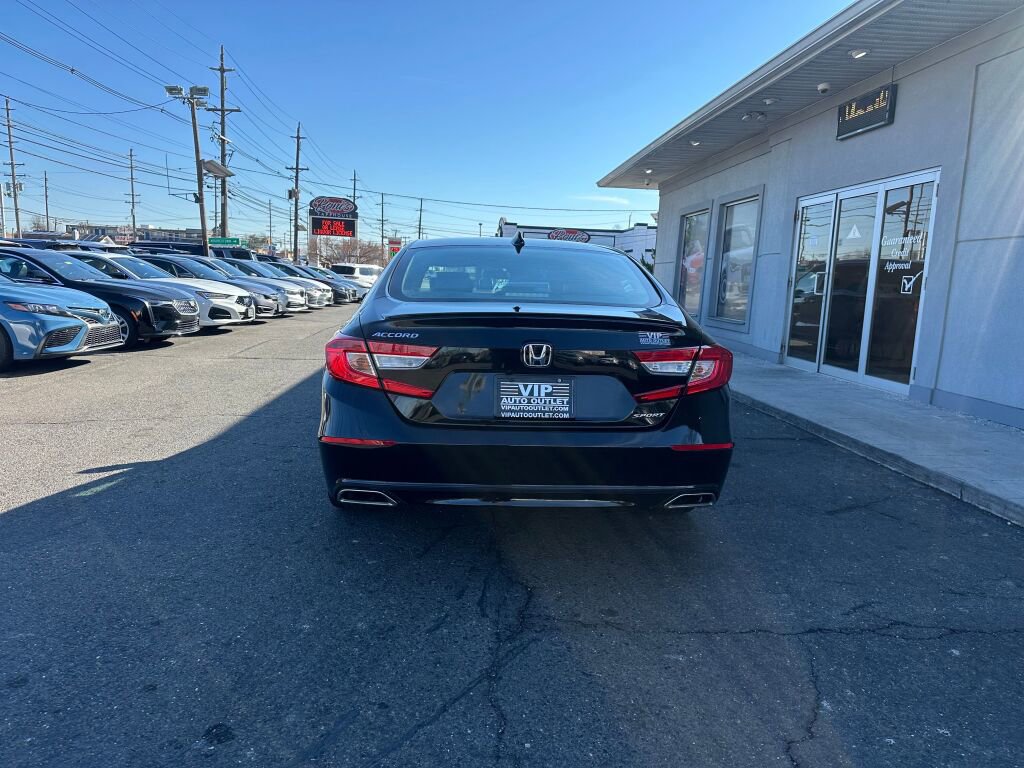 Used 2022 Honda Accord Sport image 6