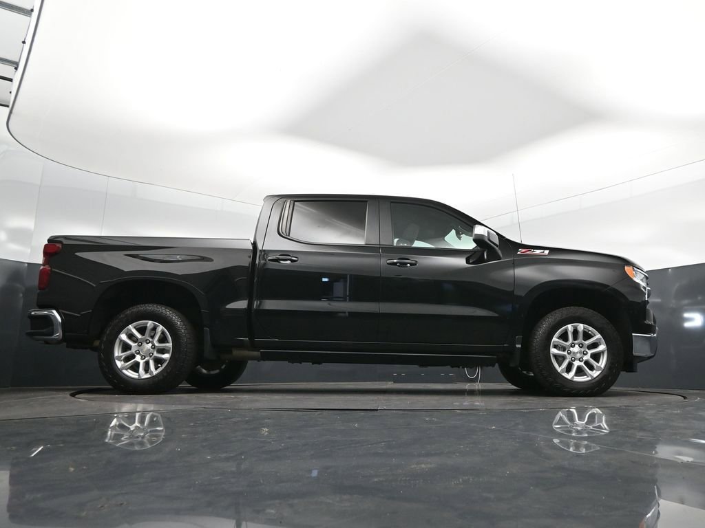 Used 2024 Chevrolet Silverado 1500 LT AWD/4WD image 26
