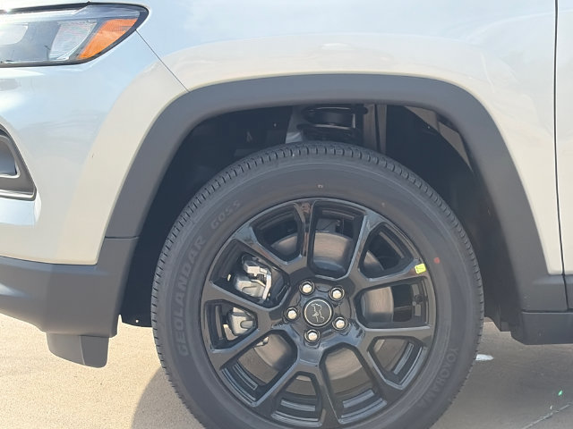 New 2026 Jeep Compass Latitude AWD/4WD image 8