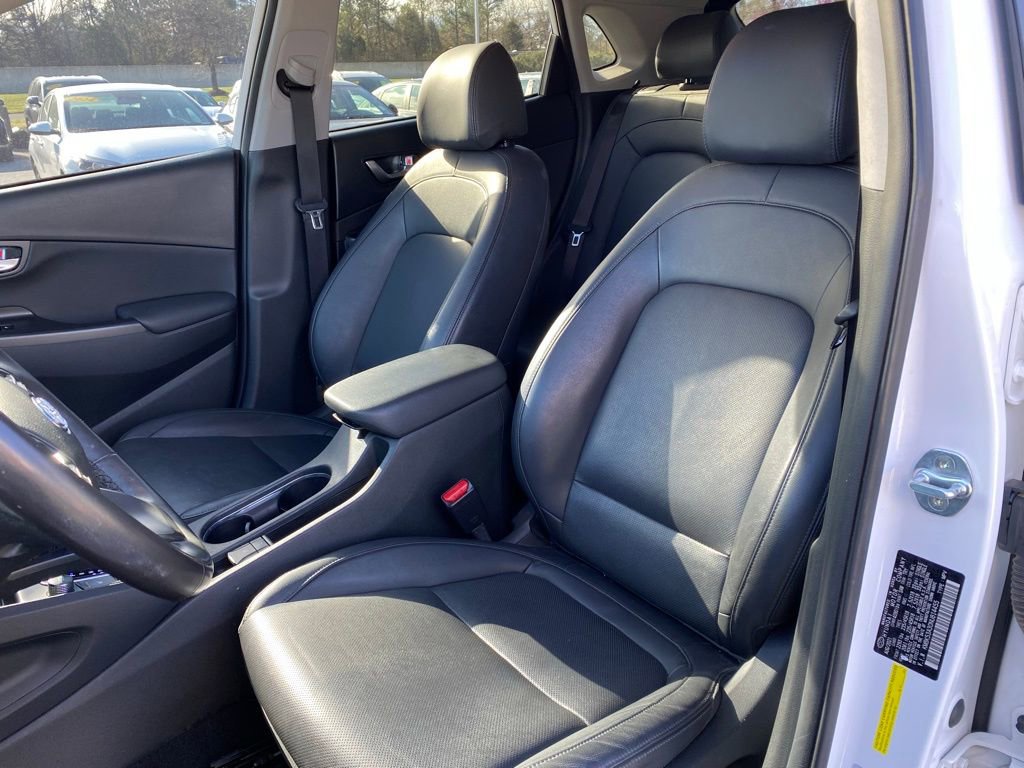 Used 2022 Hyundai Kona Limited image 24