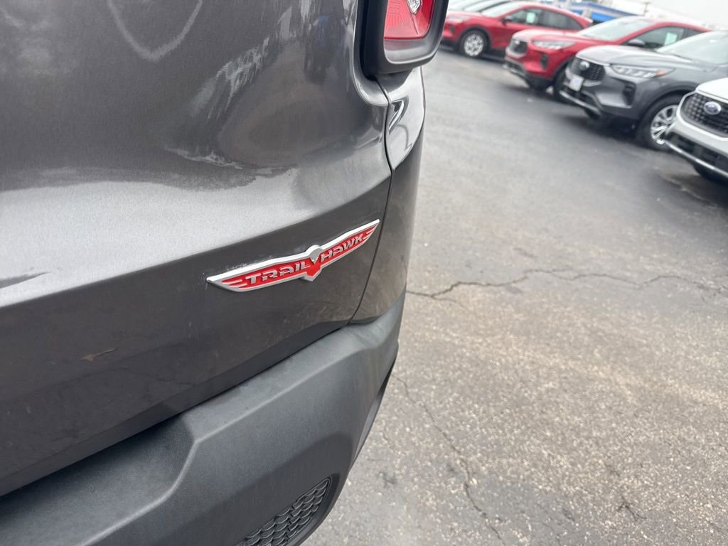 Used 2020 Jeep Renegade Trailhawk w/ Premium Leather Group image 11