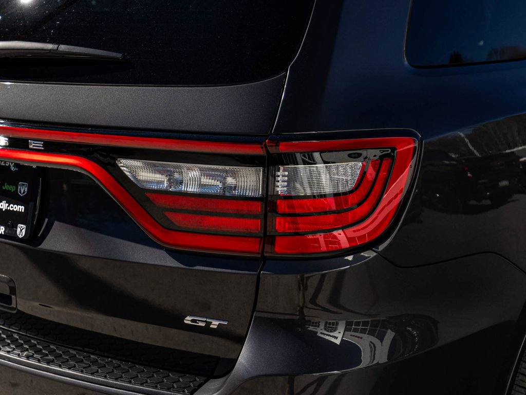 Used 2025 Dodge Durango GT image 36
