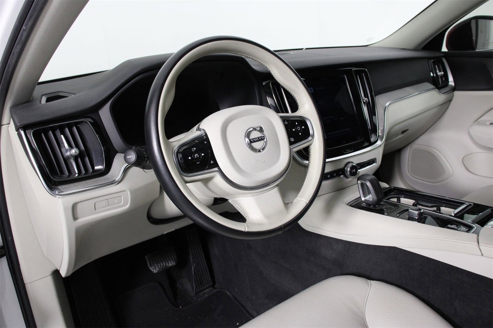 Certified 2025 Volvo S60 T8 Plus w/ Climate Package image 14