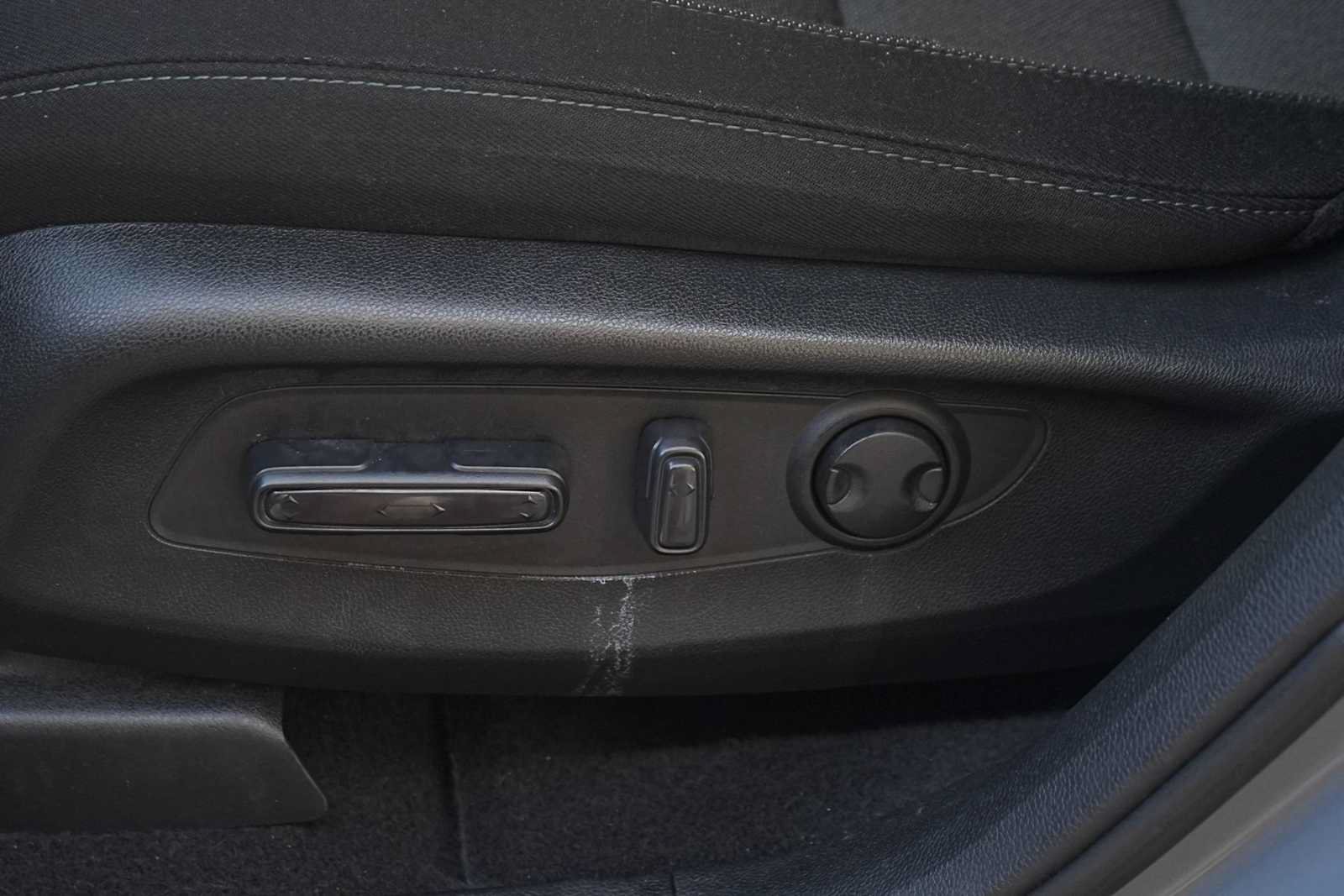 Used 2024 Honda CR-V EX image 12
