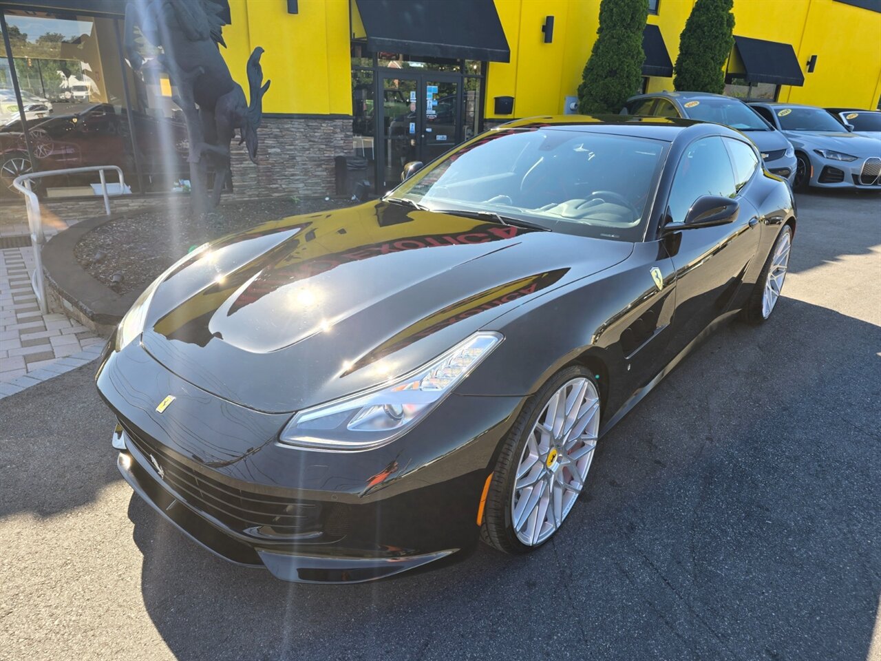 Used 2017 Ferrari GTC4Lusso AWD/4WD image 5