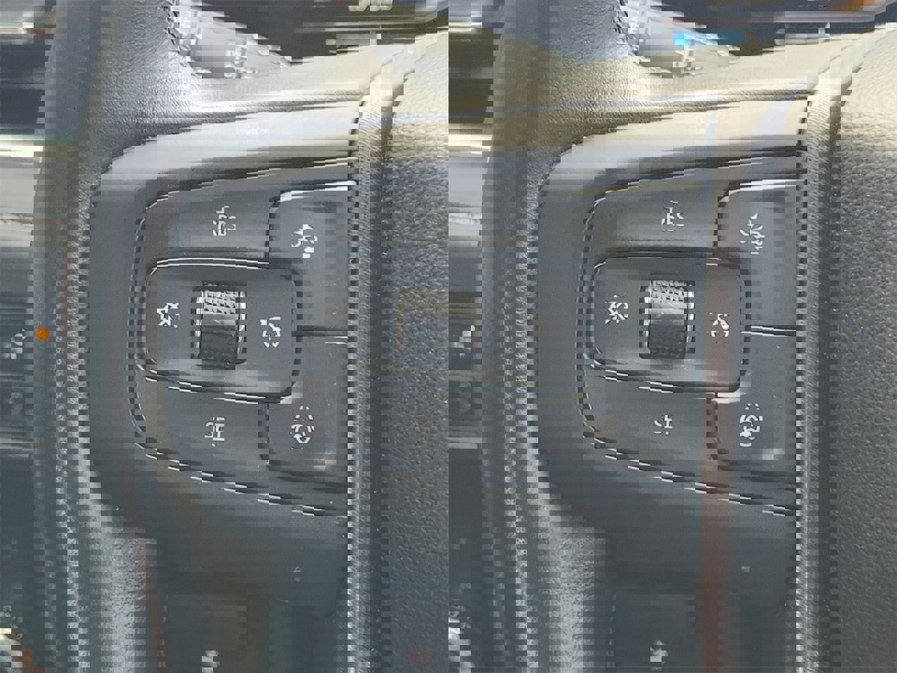 Used 2024 GMC Yukon Denali Ultimate image 27