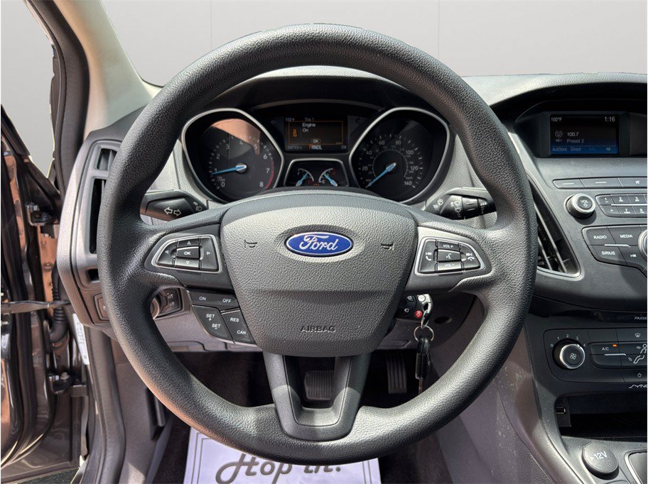 Used 2018 Ford Focus SE FWD image 18