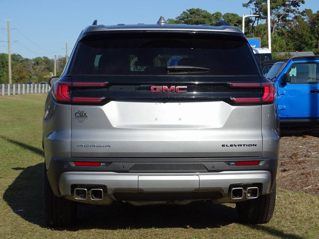 Used 2025 GMC Acadia Elevation image 5