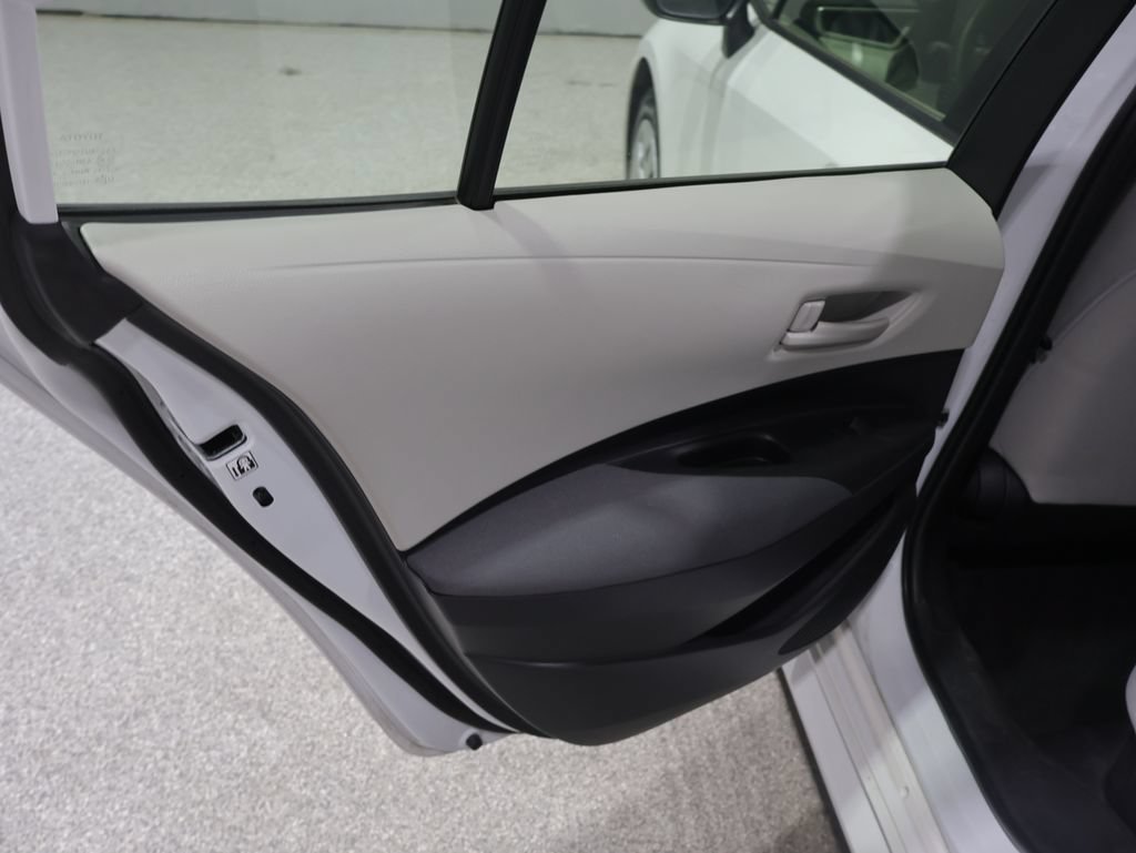Certified 2023 Toyota Corolla LE AWD/4WD image 19