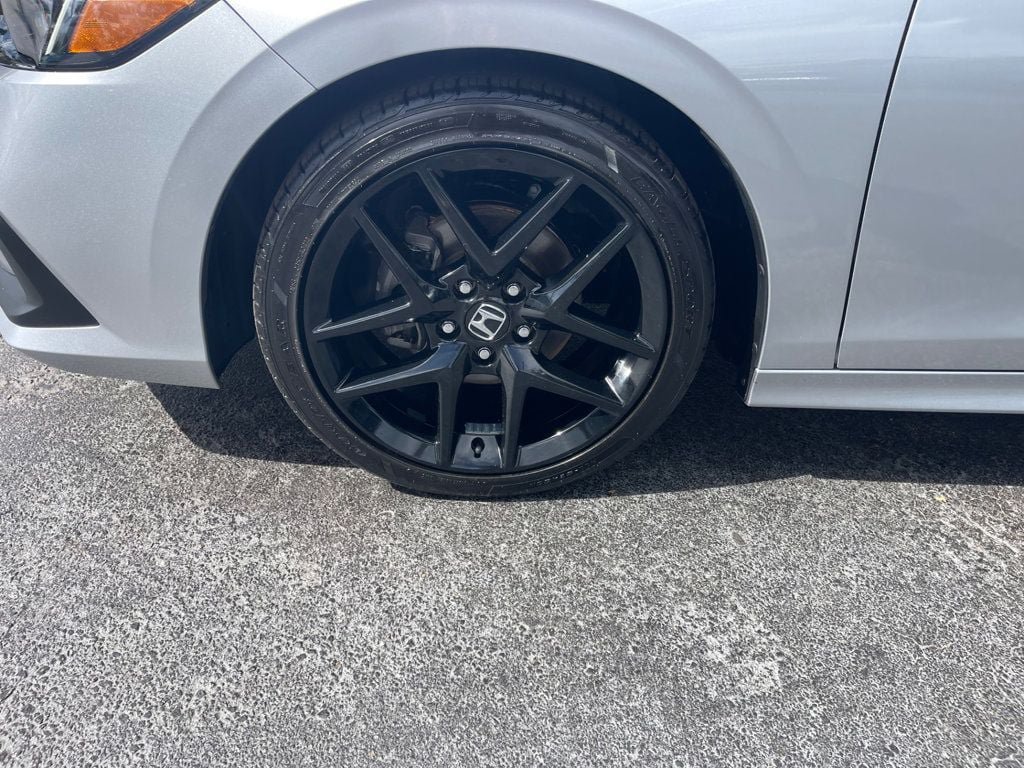 Used 2022 Honda Civic Sport image 9