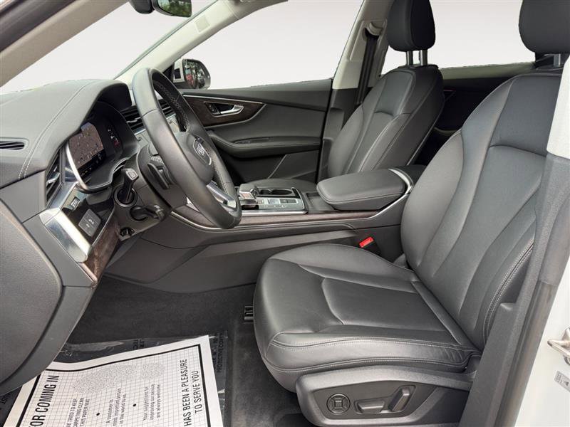 Used 2023 Audi Q8 Premium Plus w/ Premium Plus Package image 10