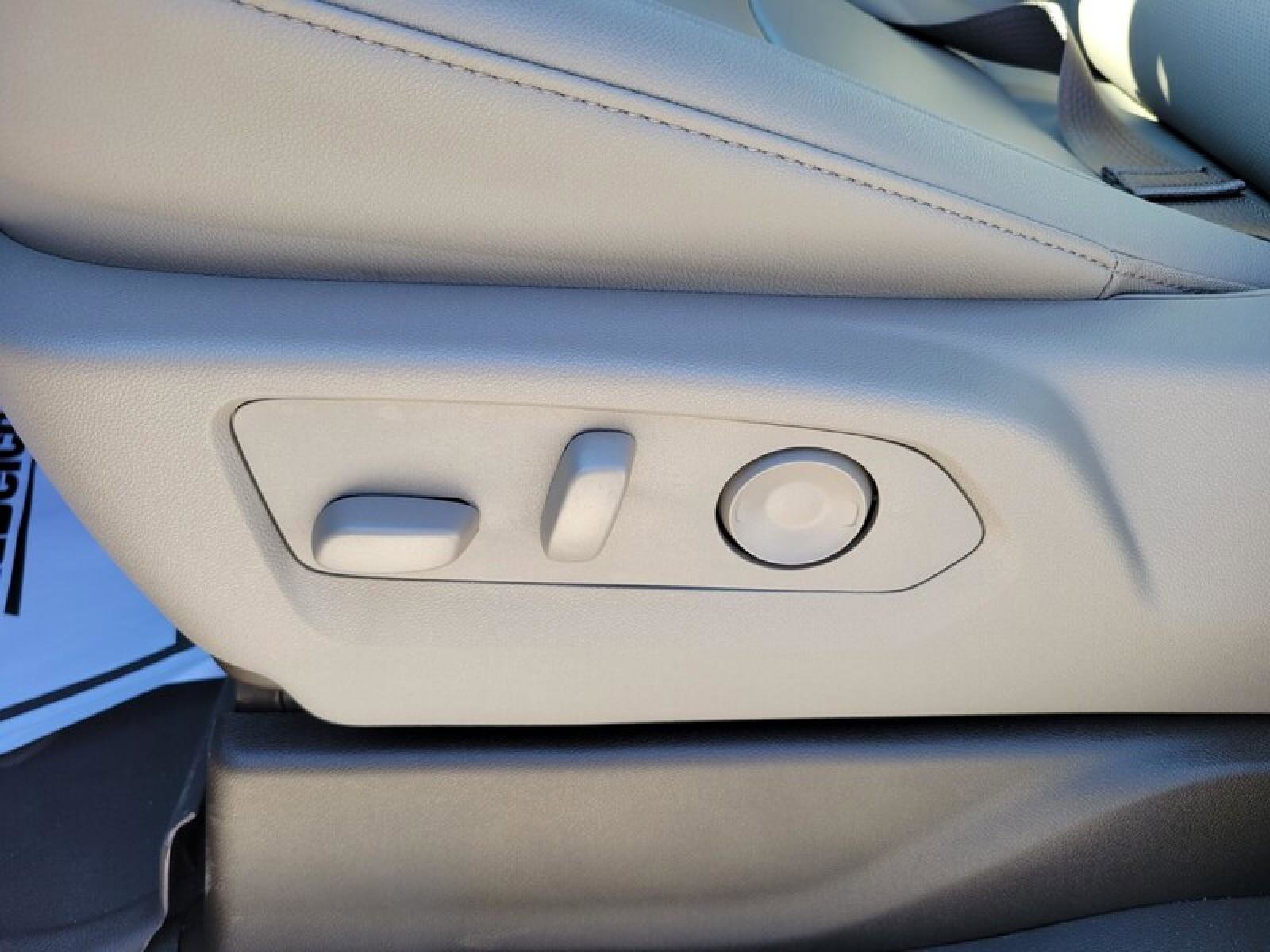 New 2026 GMC Sierra 1500 SLT w/ SLT Premium Plus Package image 23