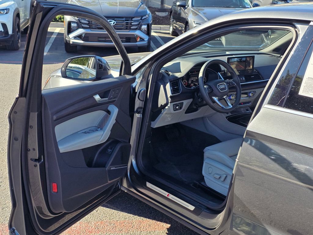 Used 2024 Audi Q5 2.0T Premium Plus image 50
