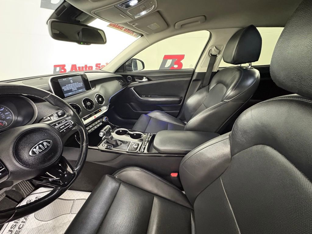 Used 2019 Kia Stinger image 10