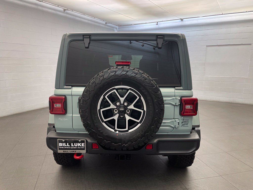 New 2026 Jeep Wrangler Unlimited Rubicon w/ Rockslide Package AWD/4WD image 4