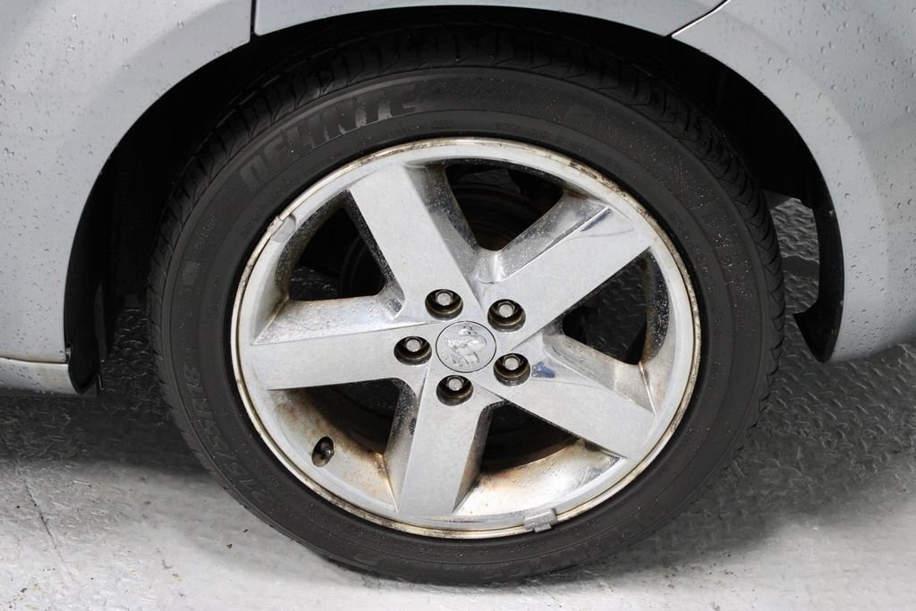 Used 2009 Dodge Avenger R/T FWD image 17