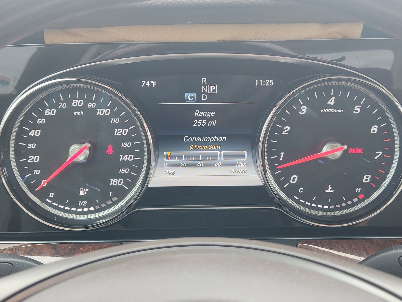 Used 2017 Mercedes-Benz E 300 4MATIC image 19