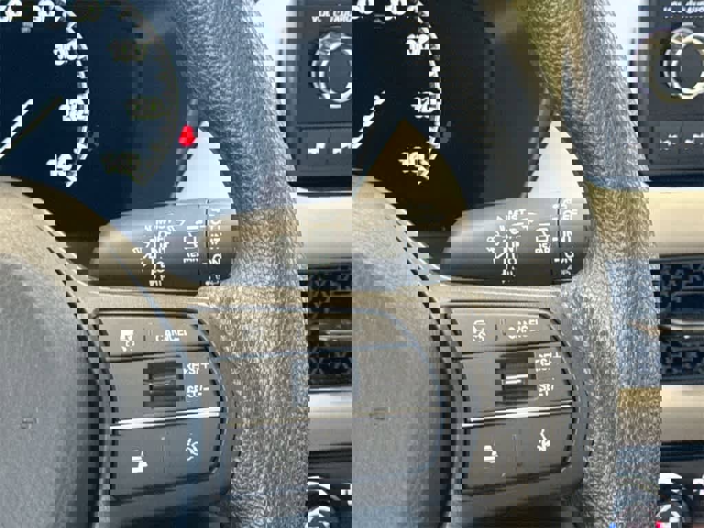 Certified 2025 Honda HR-V LX image 25